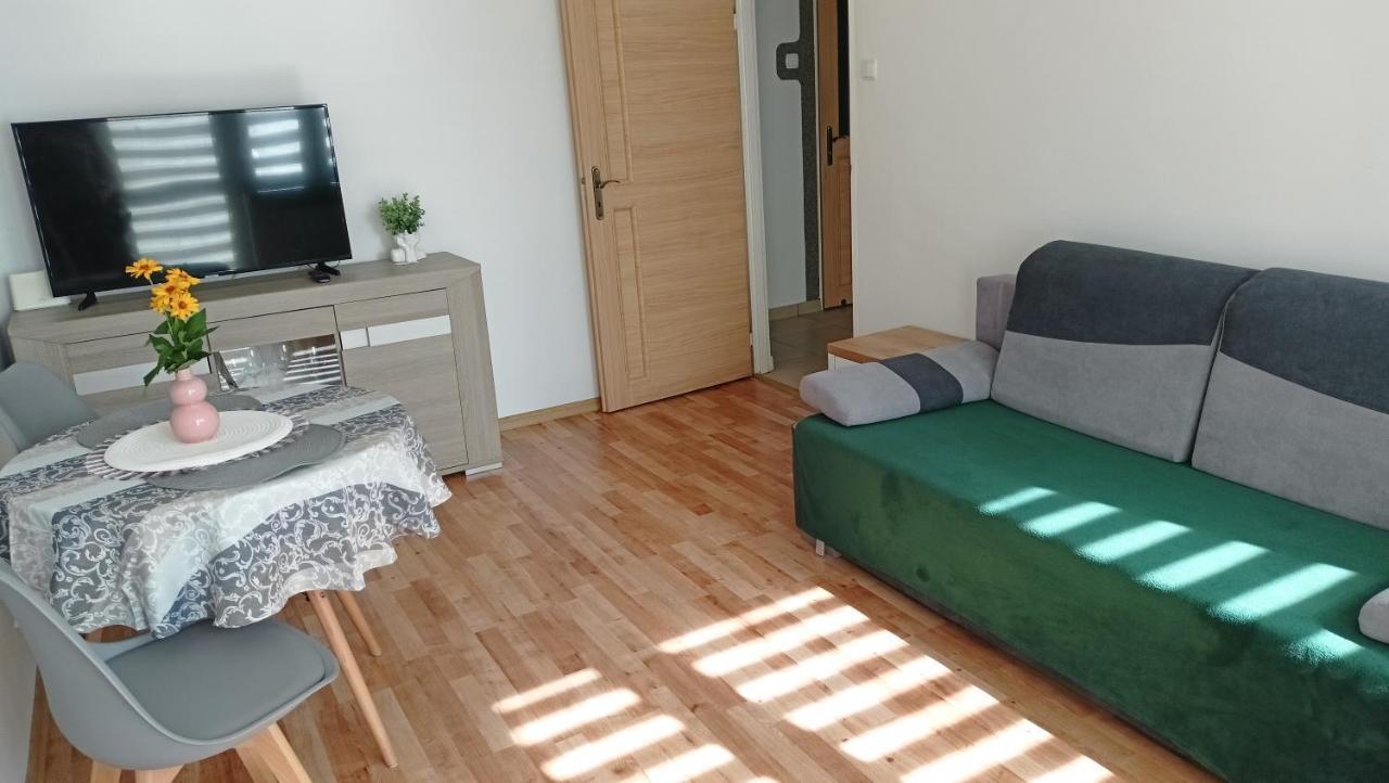 Udane Wczasy Apartment Giżycko Exterior foto